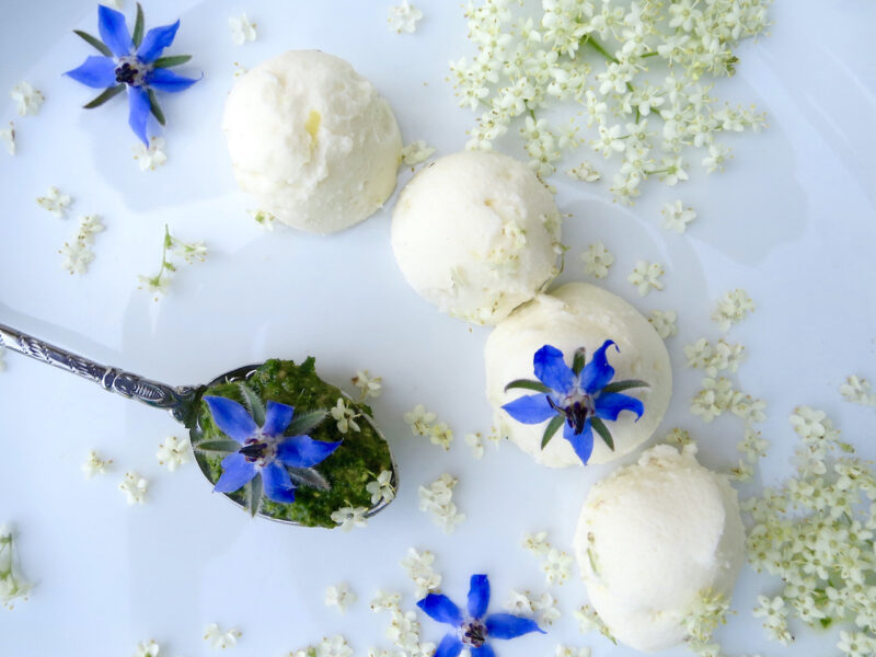 Holunderblüten-Dessert